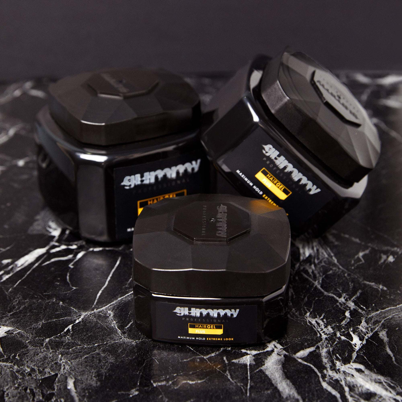 GUMMY HAARGEL 500 ML PLUSWIE BENUTZT MAN:
Tragen Sie von Hand auf feuchte Haare auf und formen Sie sie mit den Fingern, um den gewünschten Look zu erzielen.
PRODUKTBESCHREIBUNG:
Es ist idealgummyOnKozmetikGUMMY HAARGEL 500 ML